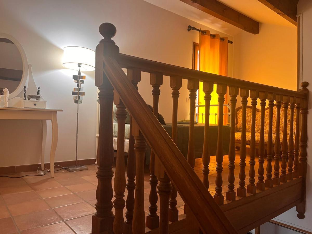 Le Mazet De Choubouloute Bed & Breakfast Saint-Gilles  Exterior photo